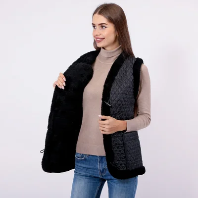 Жилет из овчины черный стеганый женский