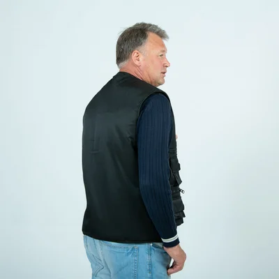 Жилет из овчины с карманами черный