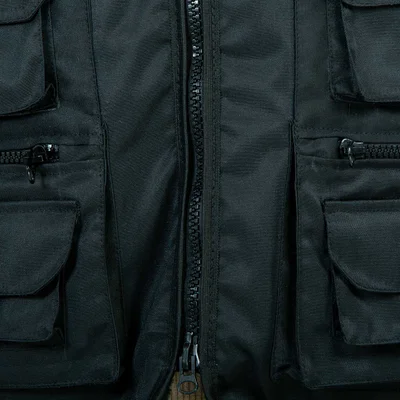 Жилет из овчины с карманами черный