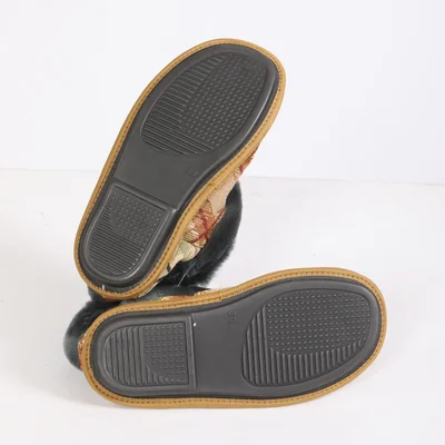 Чуни из овчины с гобеленом «Шотландка»