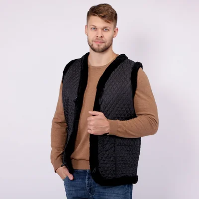 Жилет из натуральной кусковой овчины стеганный черный мужской