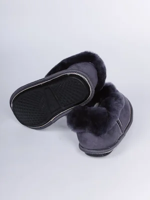 Бабуши с темной опушкой из овчины серые