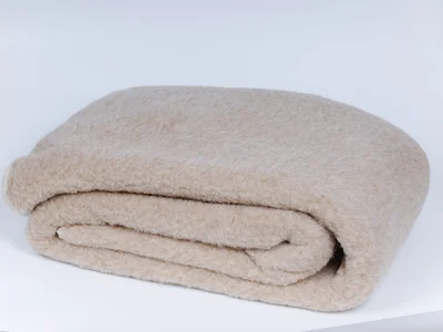 Одеяло полутороспальное  из овечьей шерсти 145х200