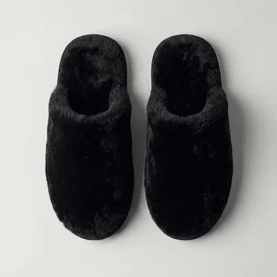 Тапочки черные из овчины
